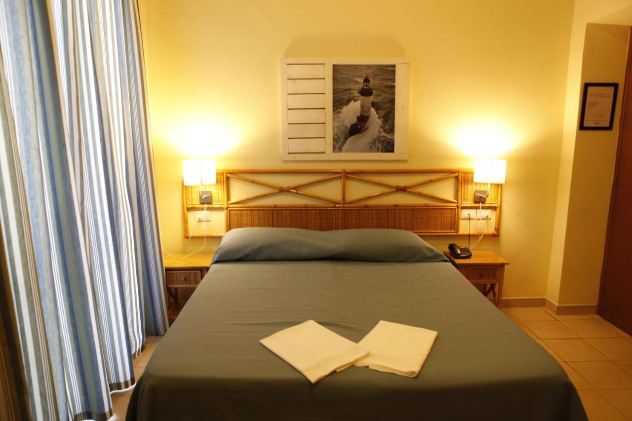 Hotel Villa Giulia Porto Azzurro Kültér fotó