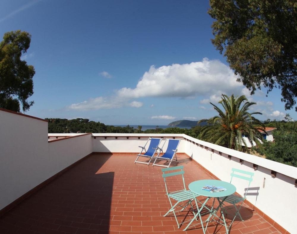 Hotel Villa Giulia Porto Azzurro Kültér fotó