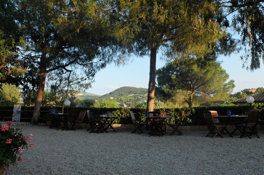 Hotel Villa Giulia Porto Azzurro Kültér fotó