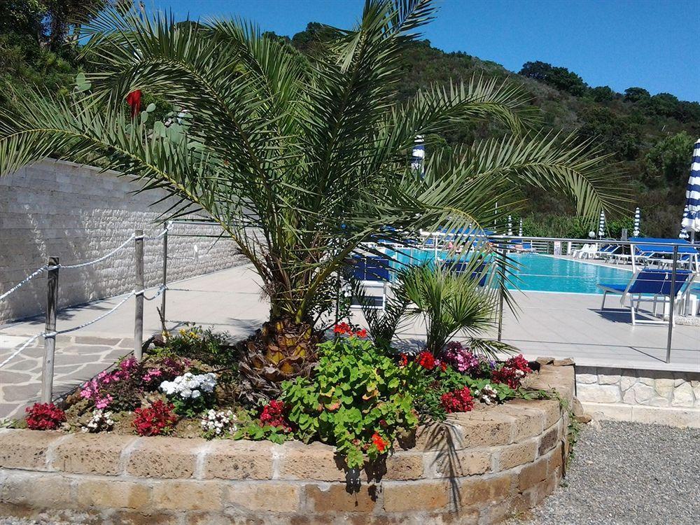 Hotel Villa Giulia Porto Azzurro Kültér fotó