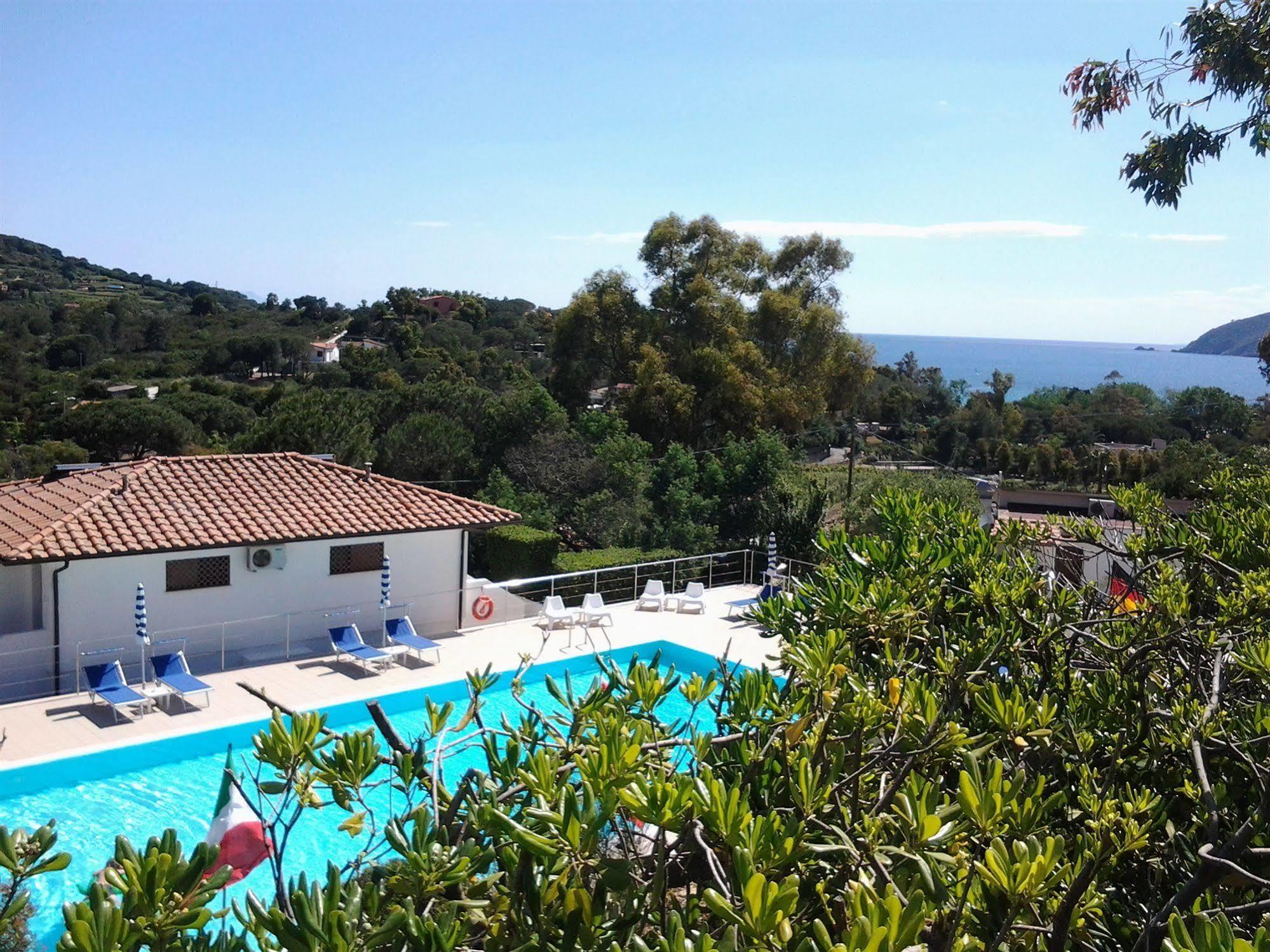Hotel Villa Giulia Porto Azzurro Kültér fotó